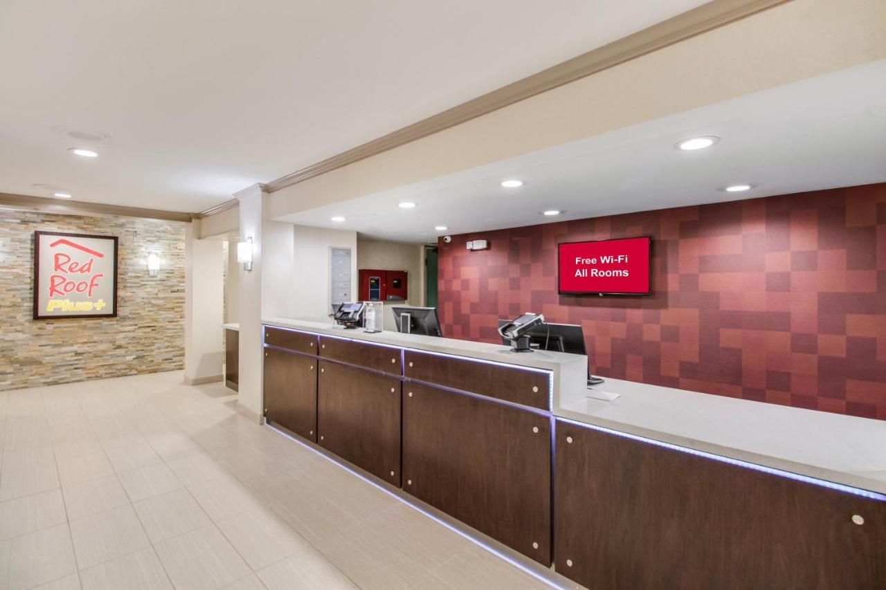Red Roof Inn Plus+ Dallas - Аддисон Экстерьер фото