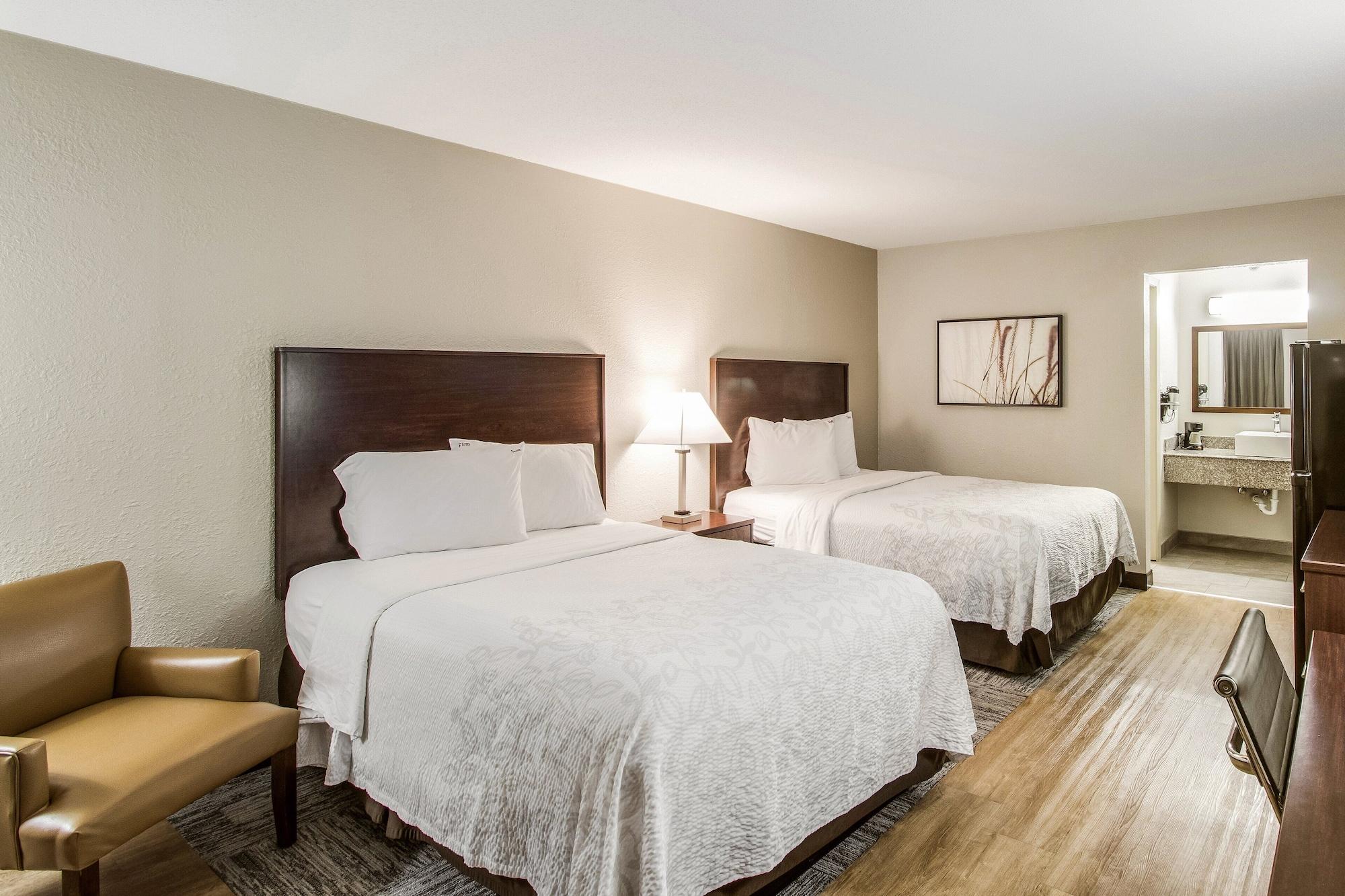 Red Roof Inn Plus+ Dallas - Аддисон Экстерьер фото