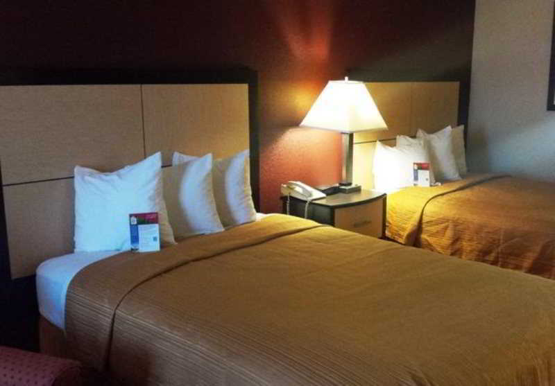 Red Roof Inn Plus+ Dallas - Аддисон Экстерьер фото