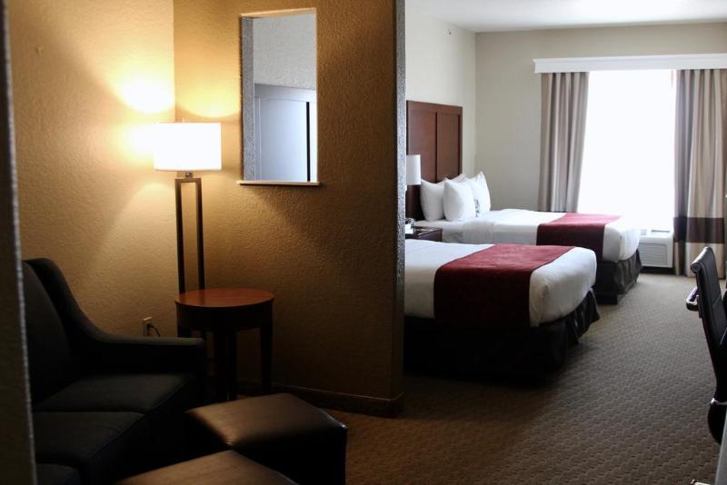 Red Roof Inn Plus+ Dallas - Аддисон Экстерьер фото