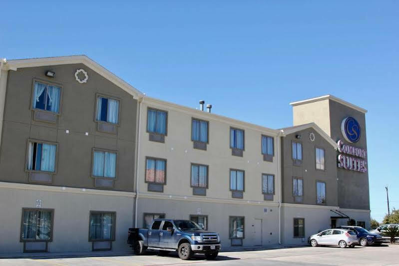 Red Roof Inn Plus+ Dallas - Аддисон Экстерьер фото